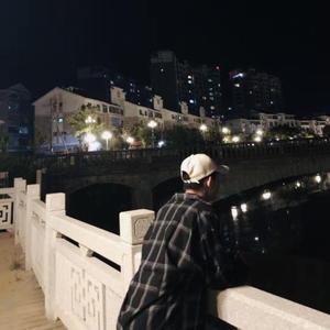 东北野鸡大学洗澡网
